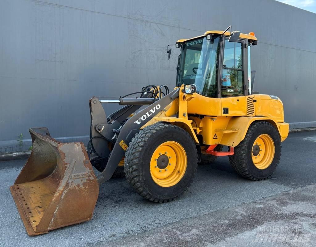 Volvo L 30 GS Wielladers