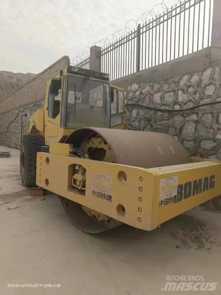 Bomag bw225d-3 Trilrolwalsen