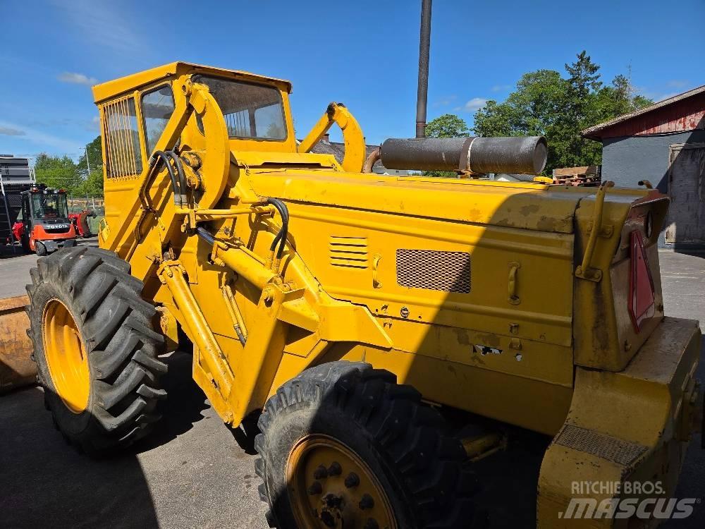 BM Volvo 621 Wielladers