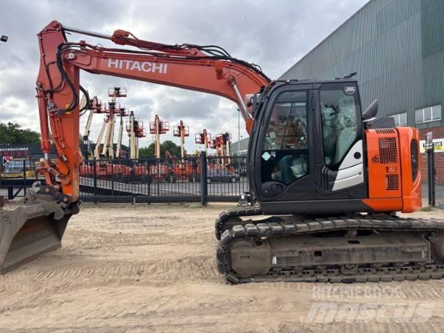 Hitachi ZX 135 US-6 Rupsgraafmachines