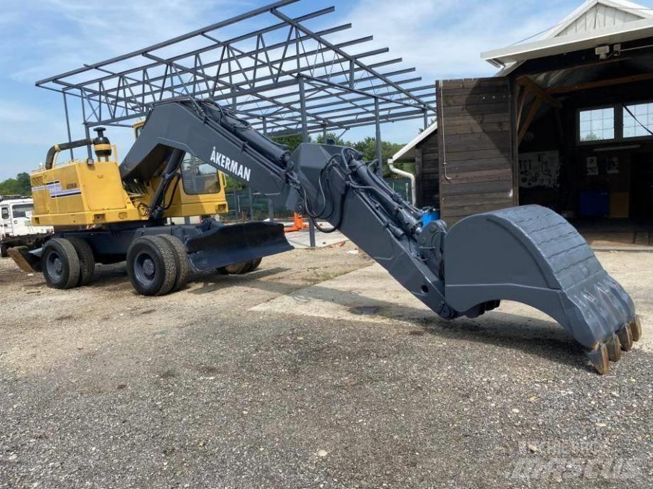 Volvo AKERMAN EW-230 Wielgraafmachines