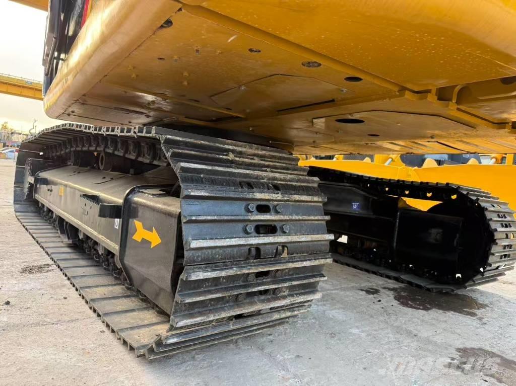 CAT 320D2 Rupsgraafmachines