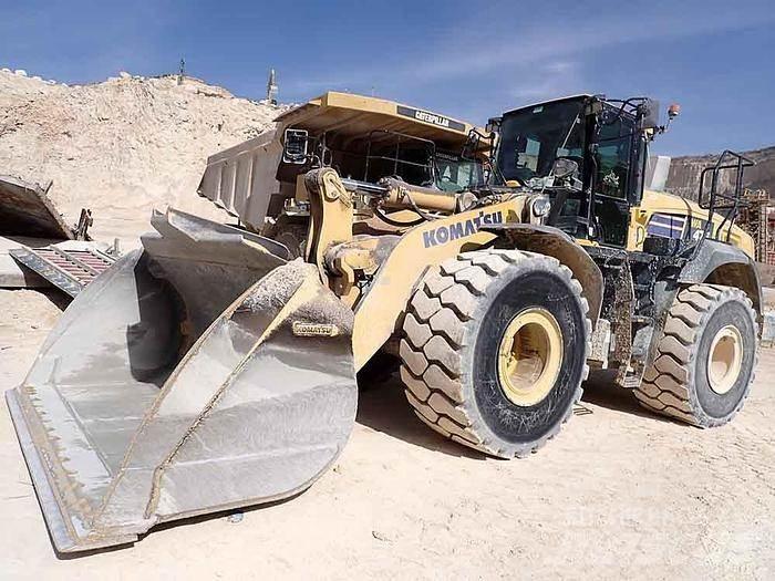 Komatsu WA475 Wielladers