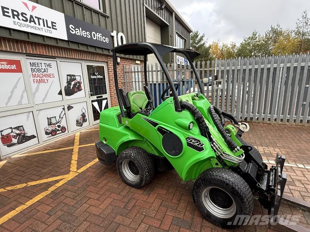 Avant 528 Miniladers