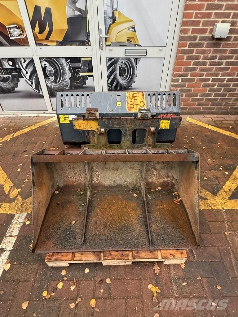 Avant 528 Miniladers