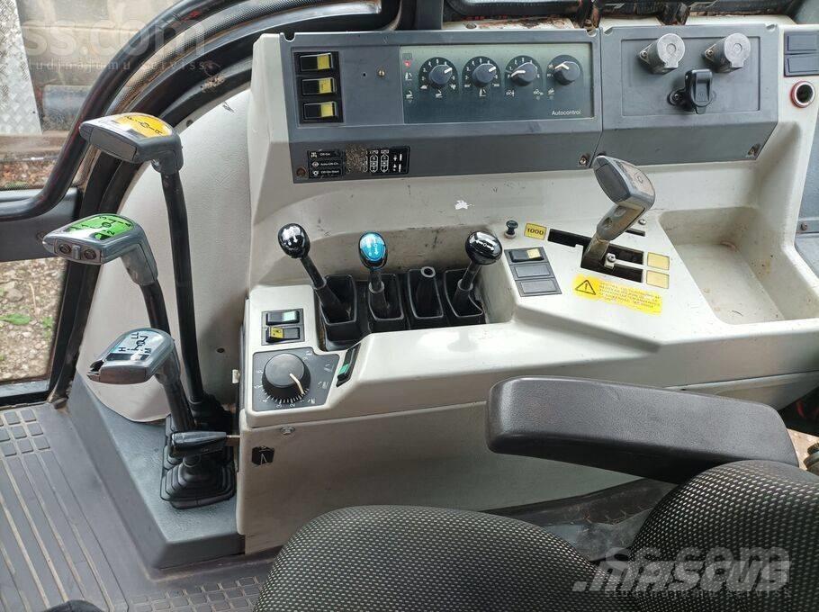 Valtra Valmet 8750 Tractoren