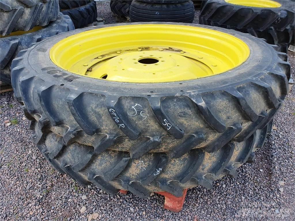Mitas 270/95R48 x2 Banden, wielen en velgen