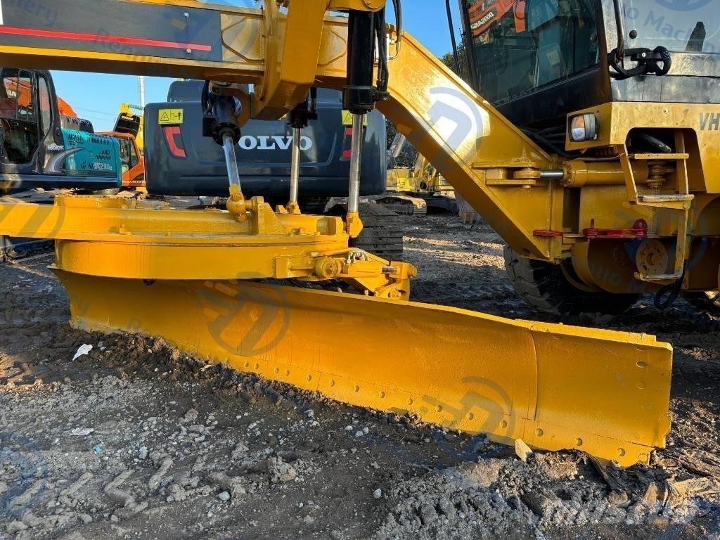 CAT 140H Graders