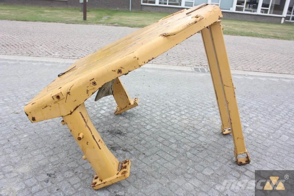 CAT D8N O-rops cab Cabine en interieur