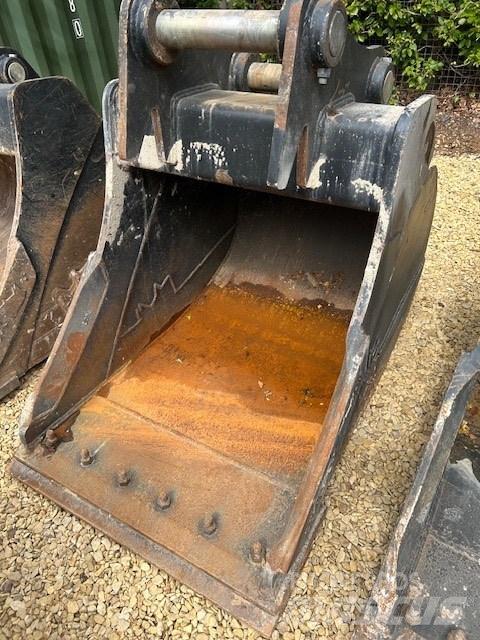 CAT 325 C Rupsgraafmachines