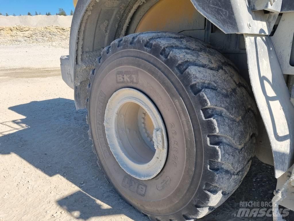 Komatsu WA 470-8 Wielladers