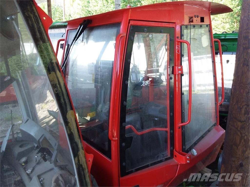 Komatsu 895 Cabine en interieur