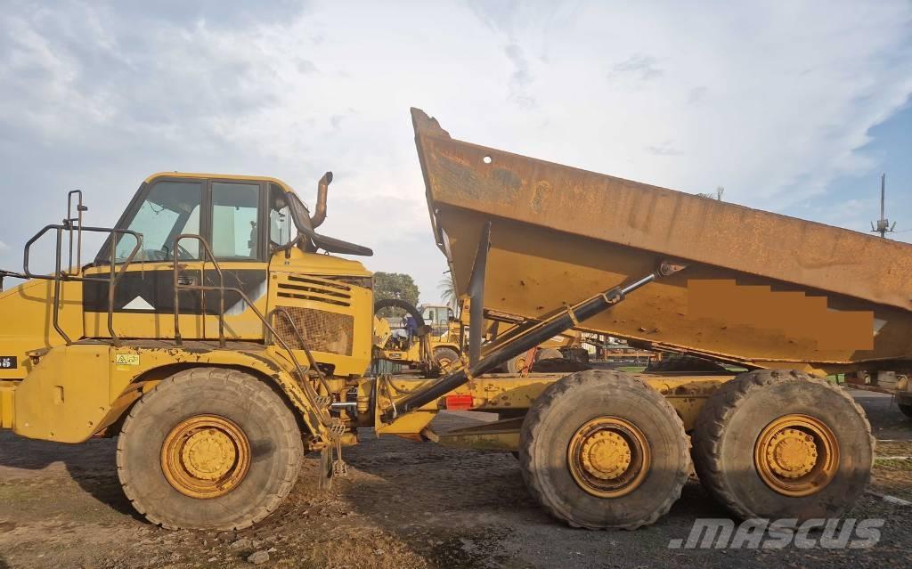CAT 730 Knik dumptrucks