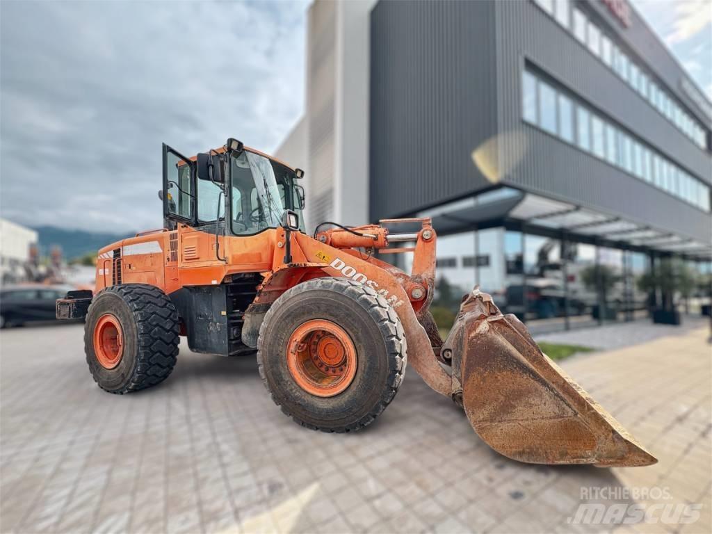 Doosan DL 300 Wielladers