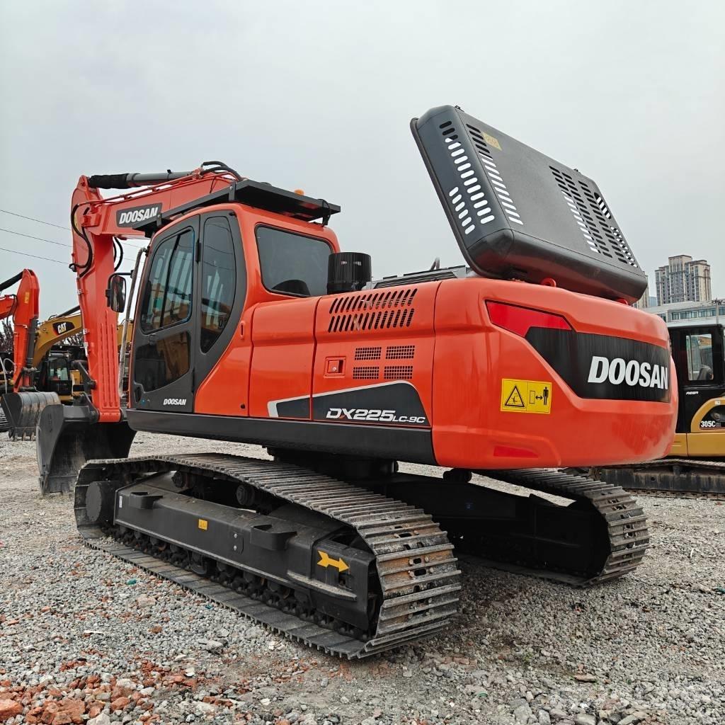 Doosan DX 225 LCA Rupsgraafmachines