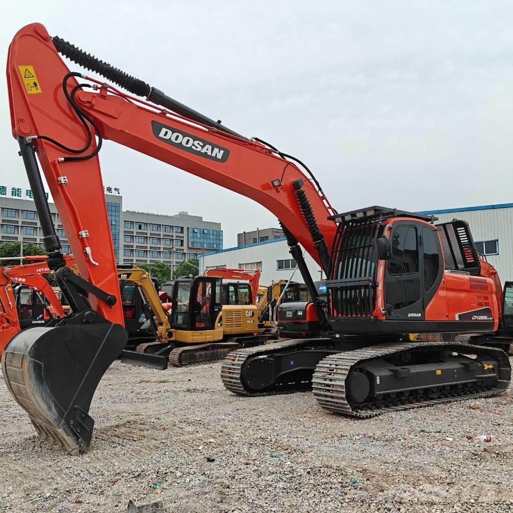 Doosan DX 225 LCA Rupsgraafmachines