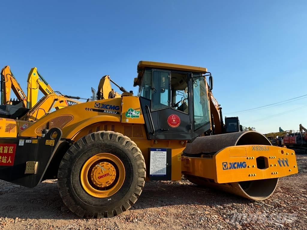 XCMG XS 263 J Trilrolwalsen