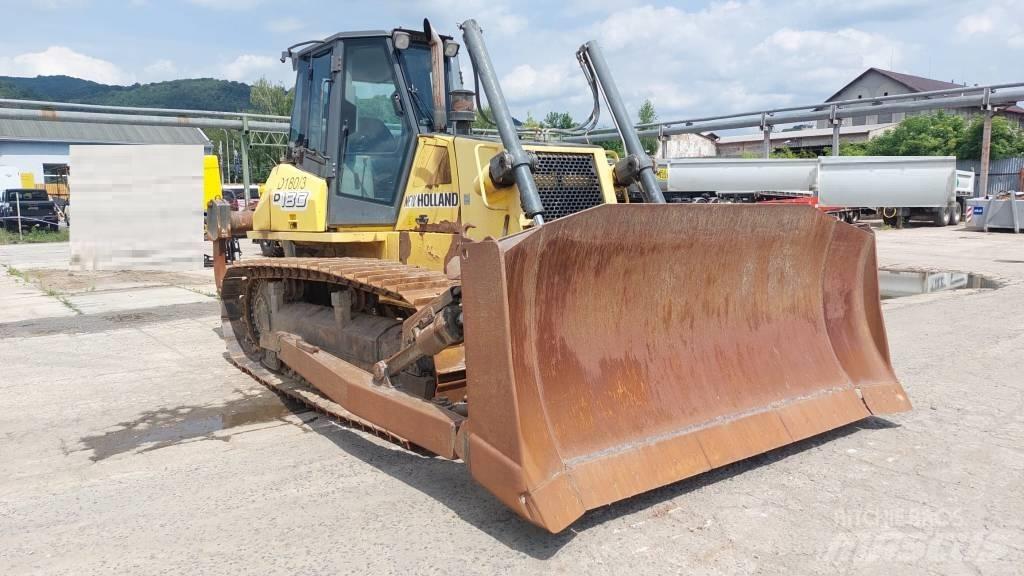 New Holland D 180 Rupsdozers