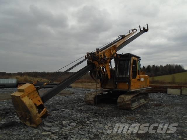 John Deere 200 LC Delimbers