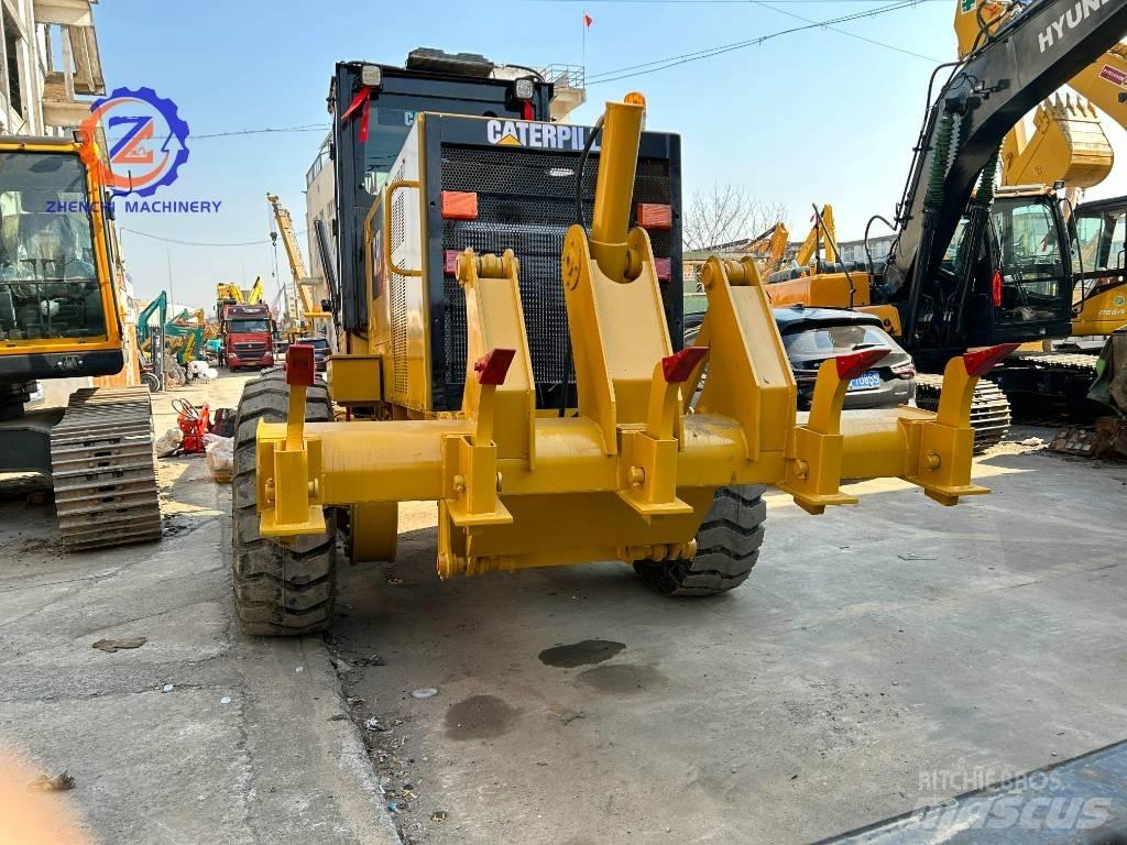 CAT 140 K Graders