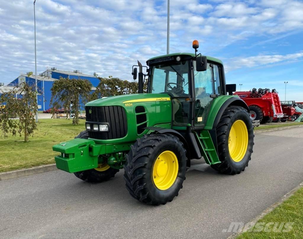John Deere 6534 Tractoren