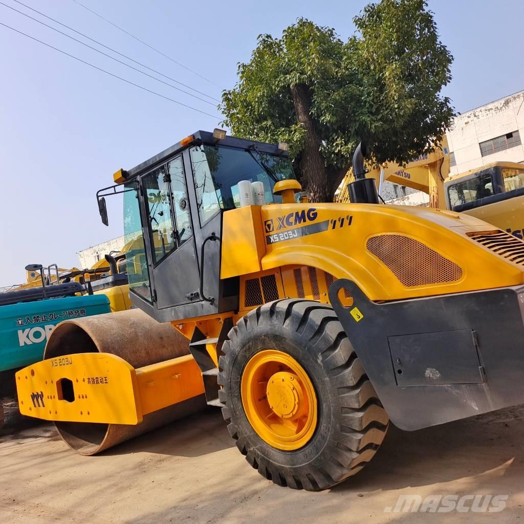 XCMG XS 202 J Trilrolwalsen