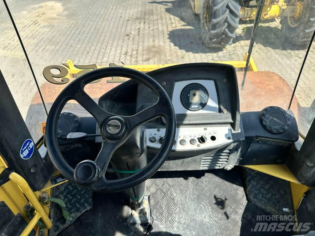 Bomag BW 211 D-4 Trilrolwalsen