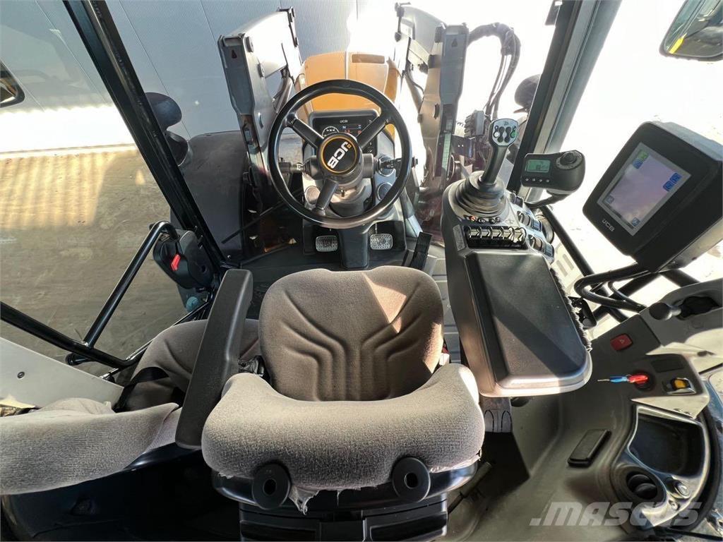 JCB Fastrac 4160 Tractoren