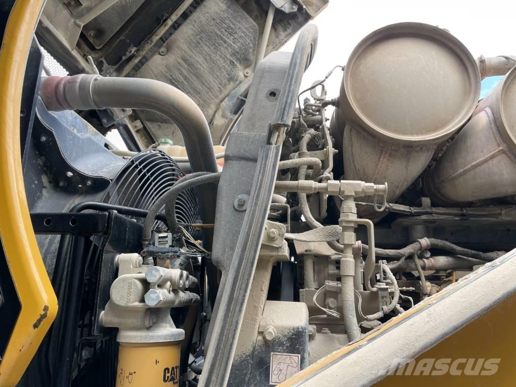 CAT 972M Wielladers