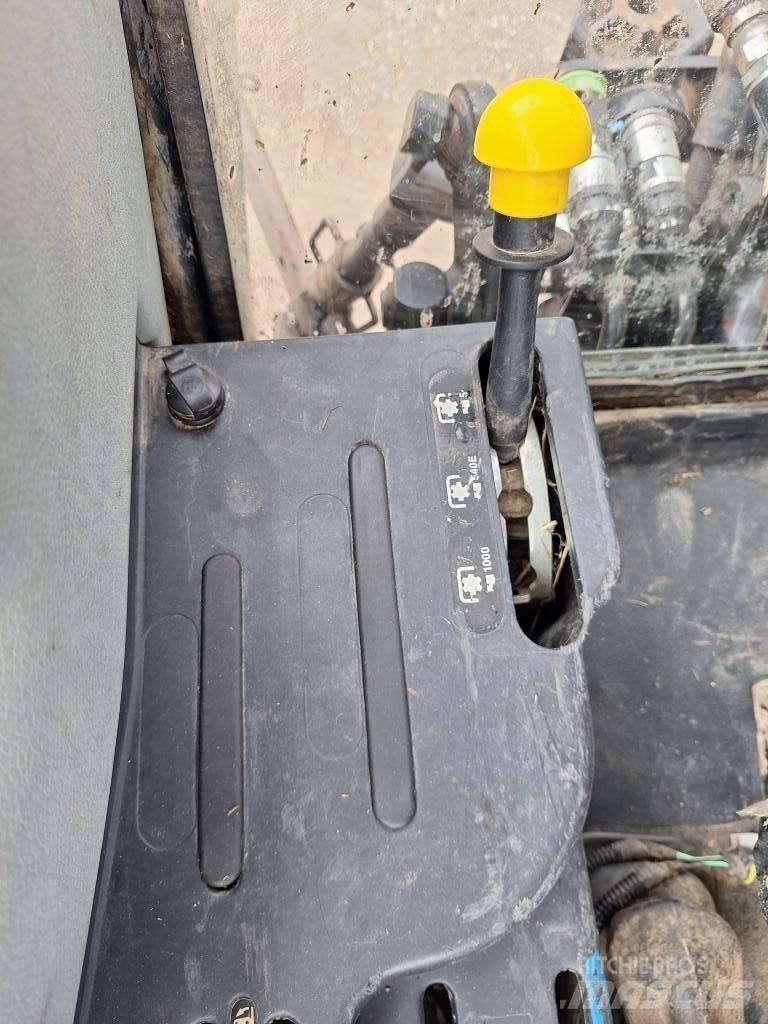 New Holland T 5040 Tractoren