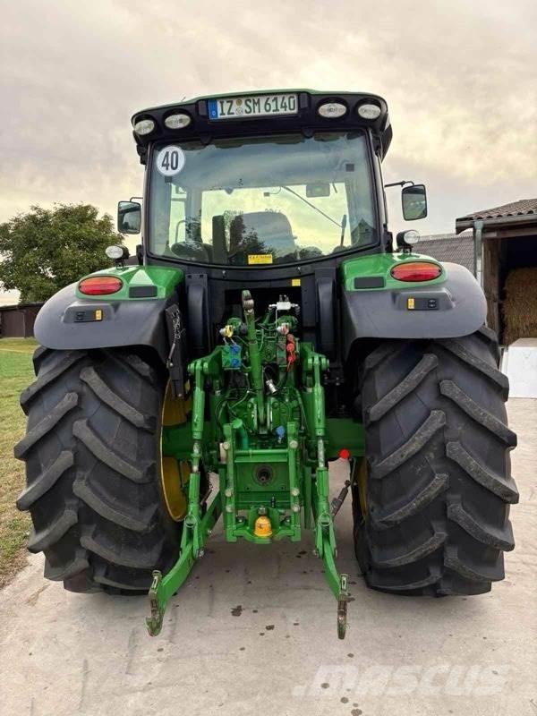 John Deere 6140R Tractoren