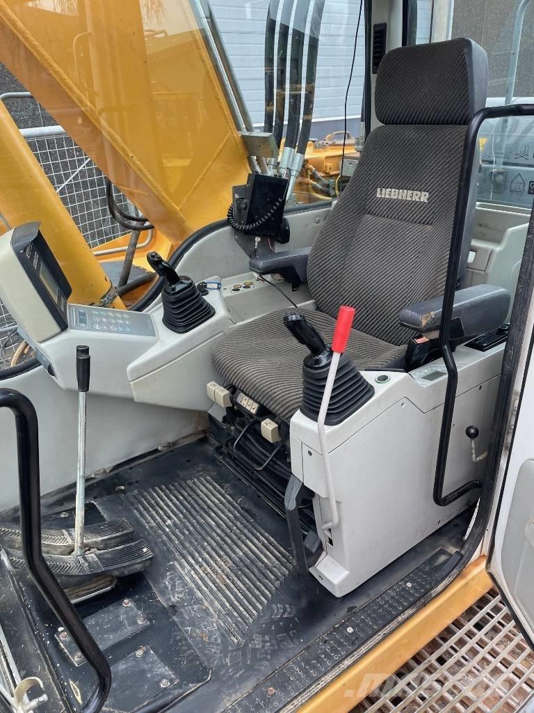 Liebherr R914 Rupsgraafmachines