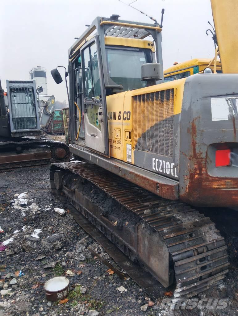 Volvo EC 210 C Rupsgraafmachines