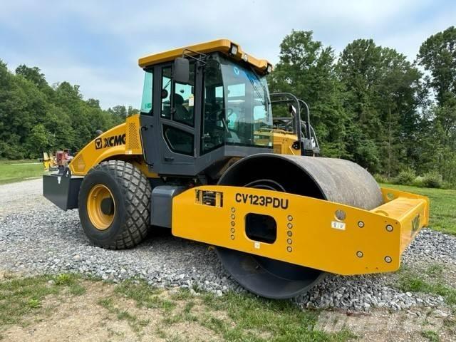 XCMG CV 123 PDU Trilrolwalsen