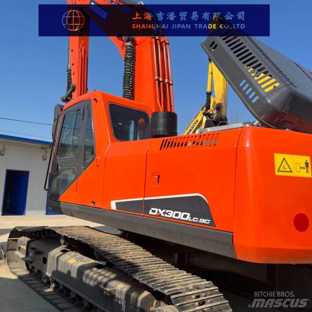 Doosan DX 300 Rupsgraafmachines