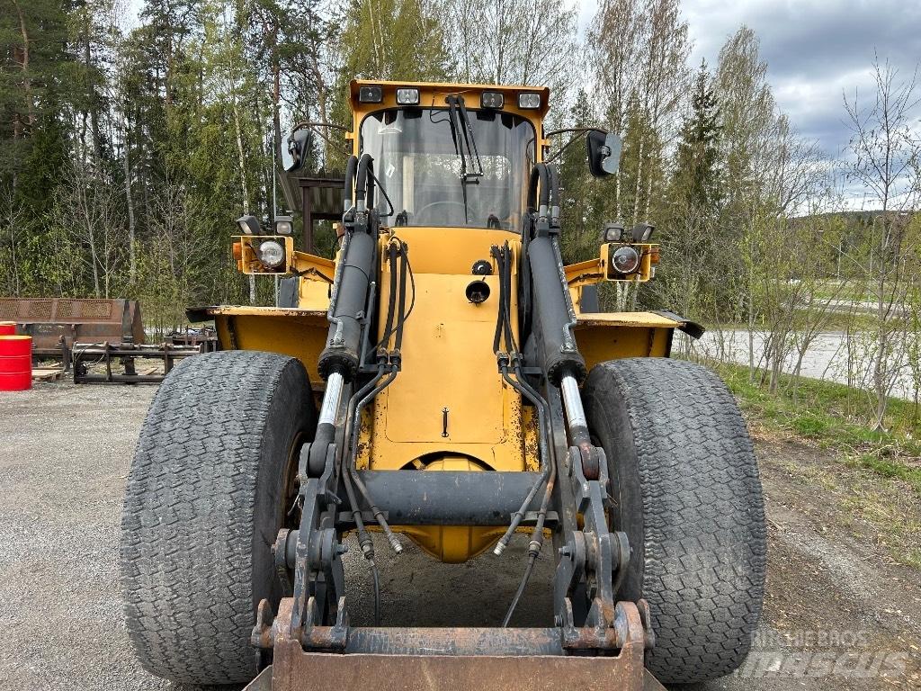 Volvo L 120 Wielladers