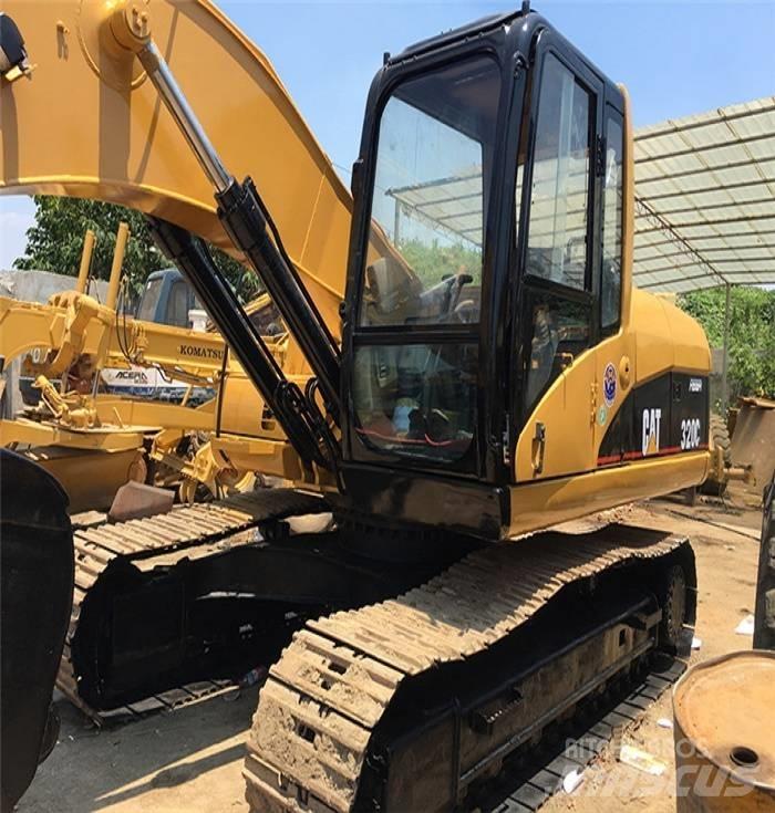 CAT 320 C Rupsgraafmachines