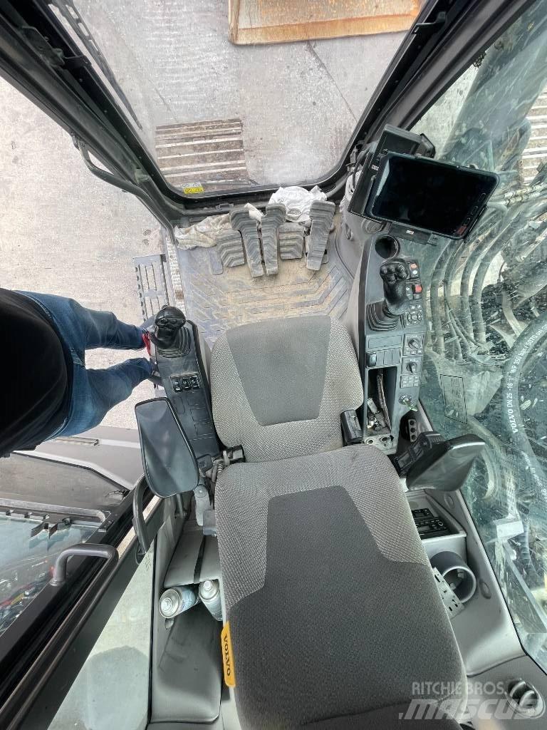 Volvo EC 300 EL Rupsgraafmachines