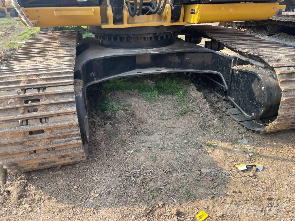 CAT 329 Rupsgraafmachines