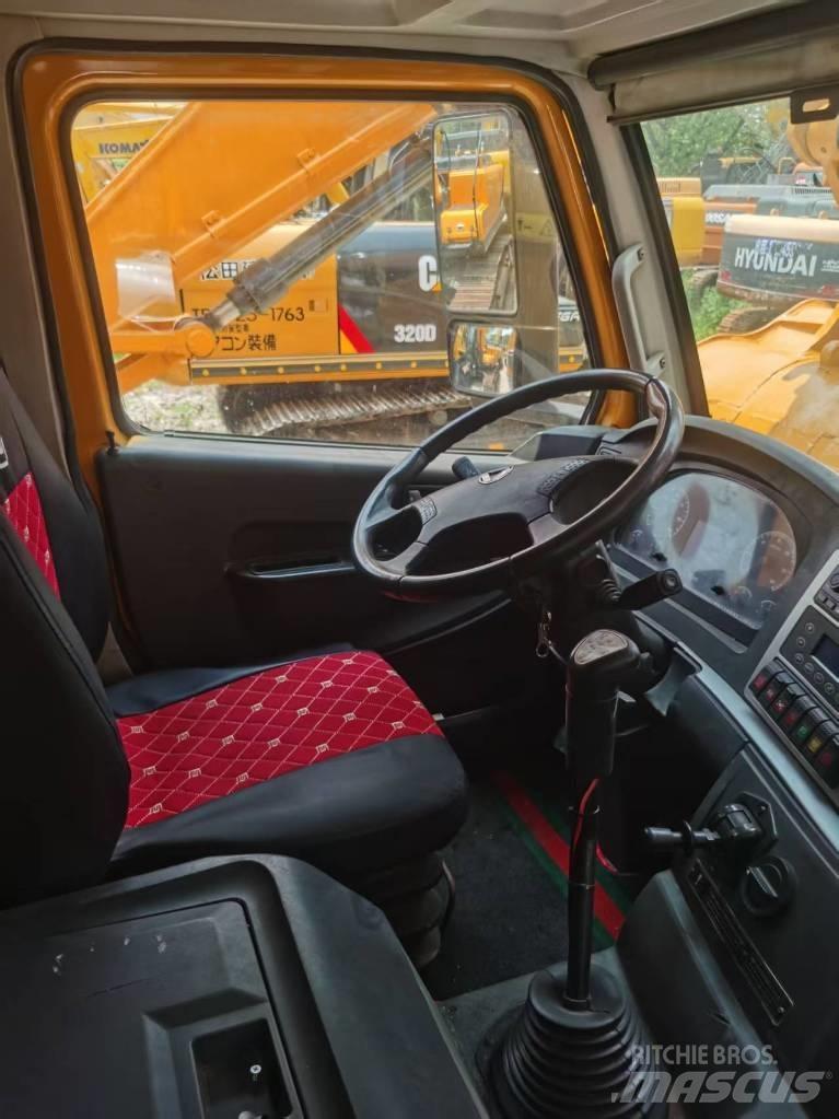 XCMG xct80l5 Kranen voor alle terreinen