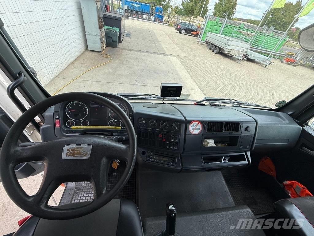 Palfinger P 300 KS Auto hoogwerkers