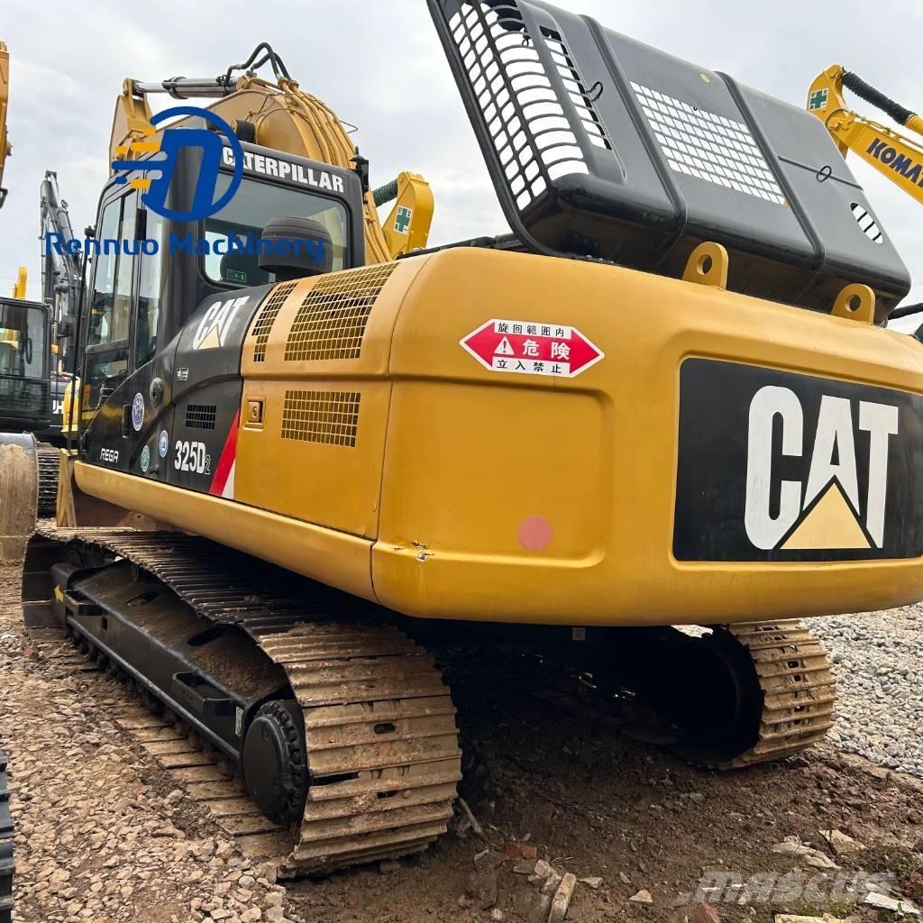 CAT 325D2 Rupsgraafmachines