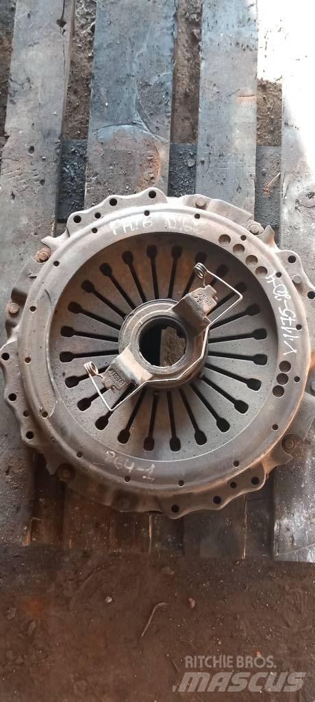 Volvo FH 16.     21635824 Motoren