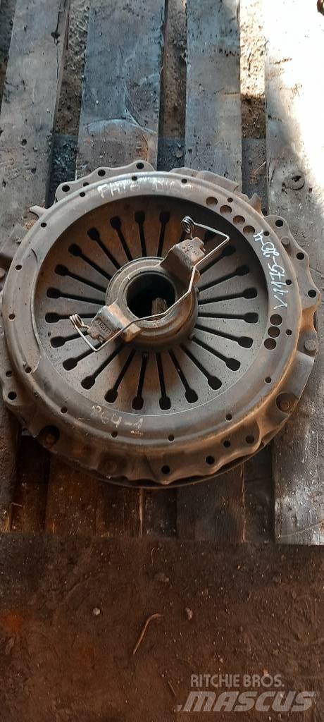 Volvo FH 16.     21635824 Motoren
