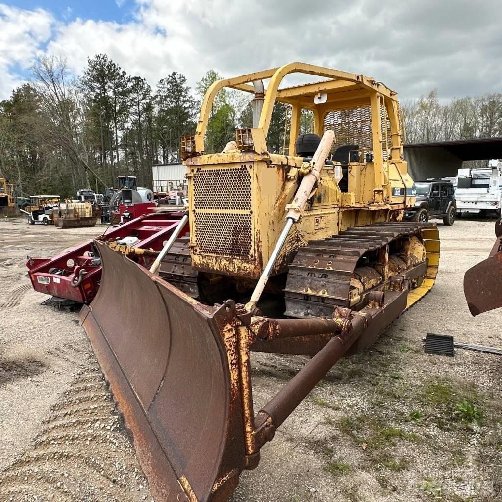 Komatsu D 68 E-1 Rupsdozers