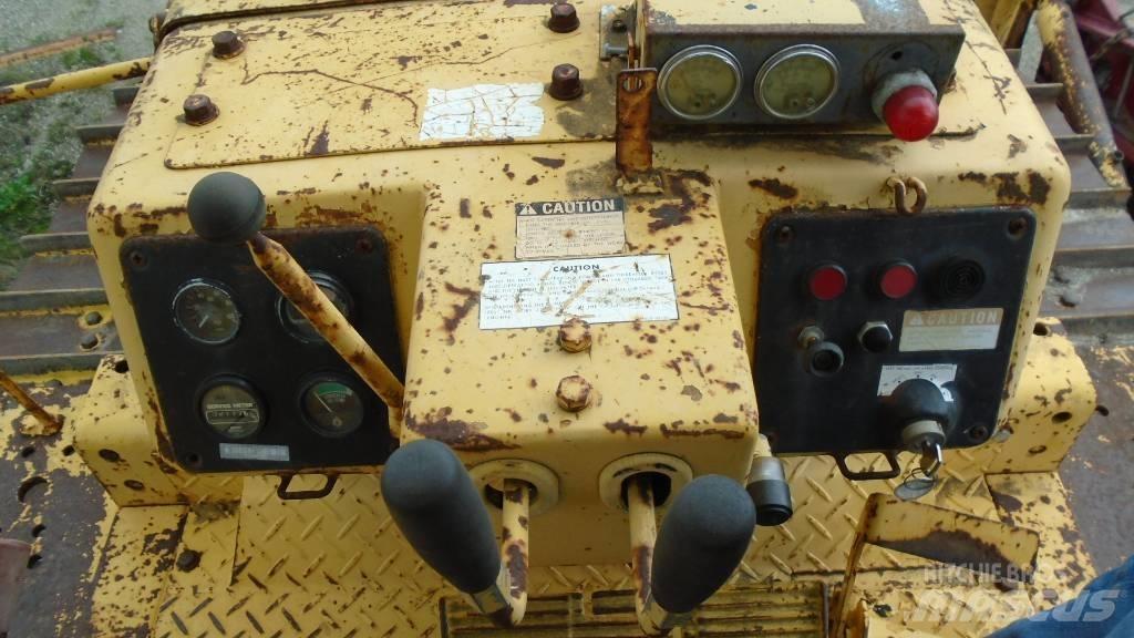 Komatsu D 68 E-1 Rupsdozers