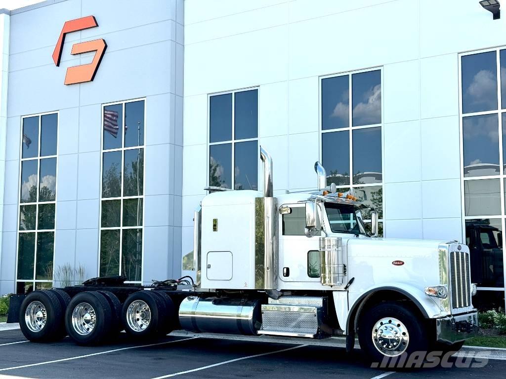 Peterbilt 388 Trekkers