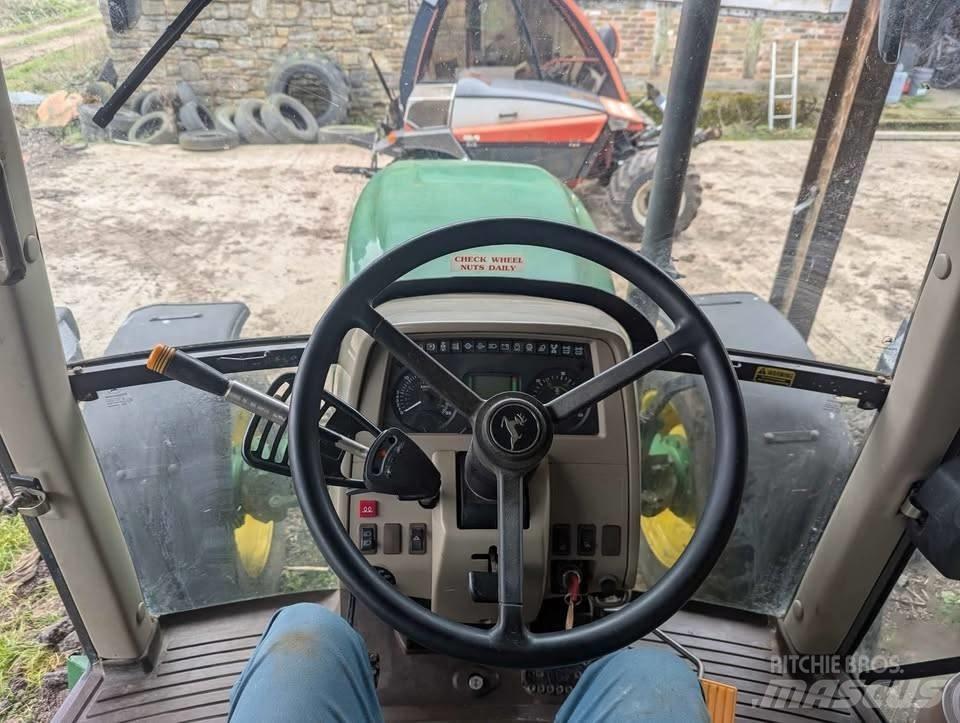 John Deere 6220 SE Tractoren