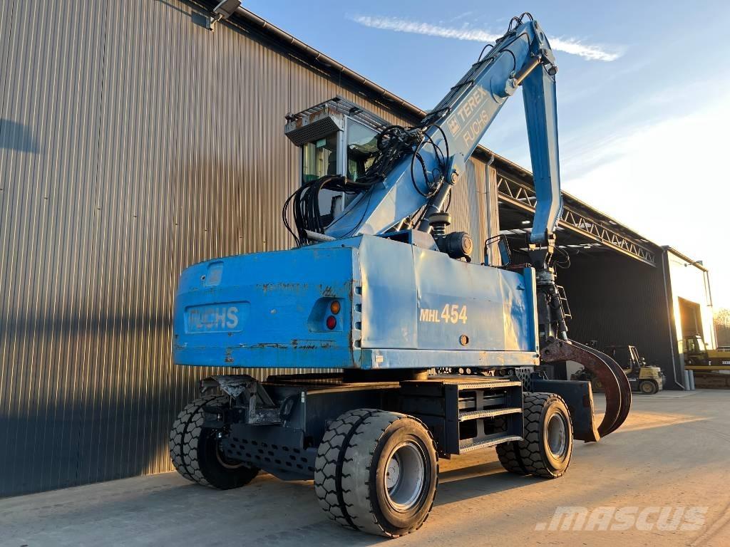Fuchs MHL454 Waste / industry handlers