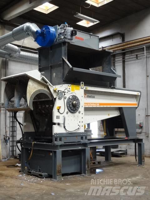 M&J FineShred 1500 Shredders